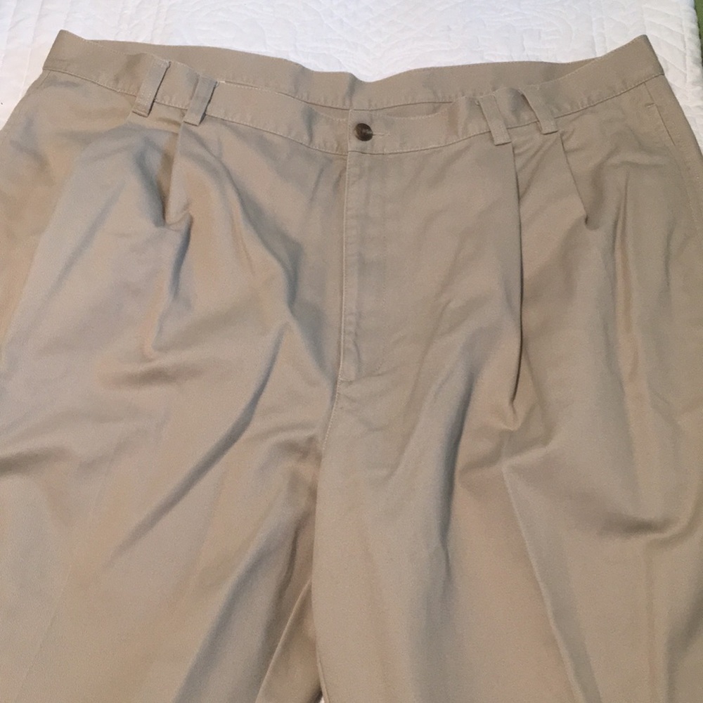 Jos. A Banks Khakis 42x32.